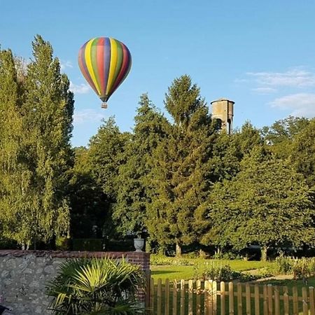 Le Coeur De La Petite Cisse Bed and Breakfast Monteaux Exterior foto